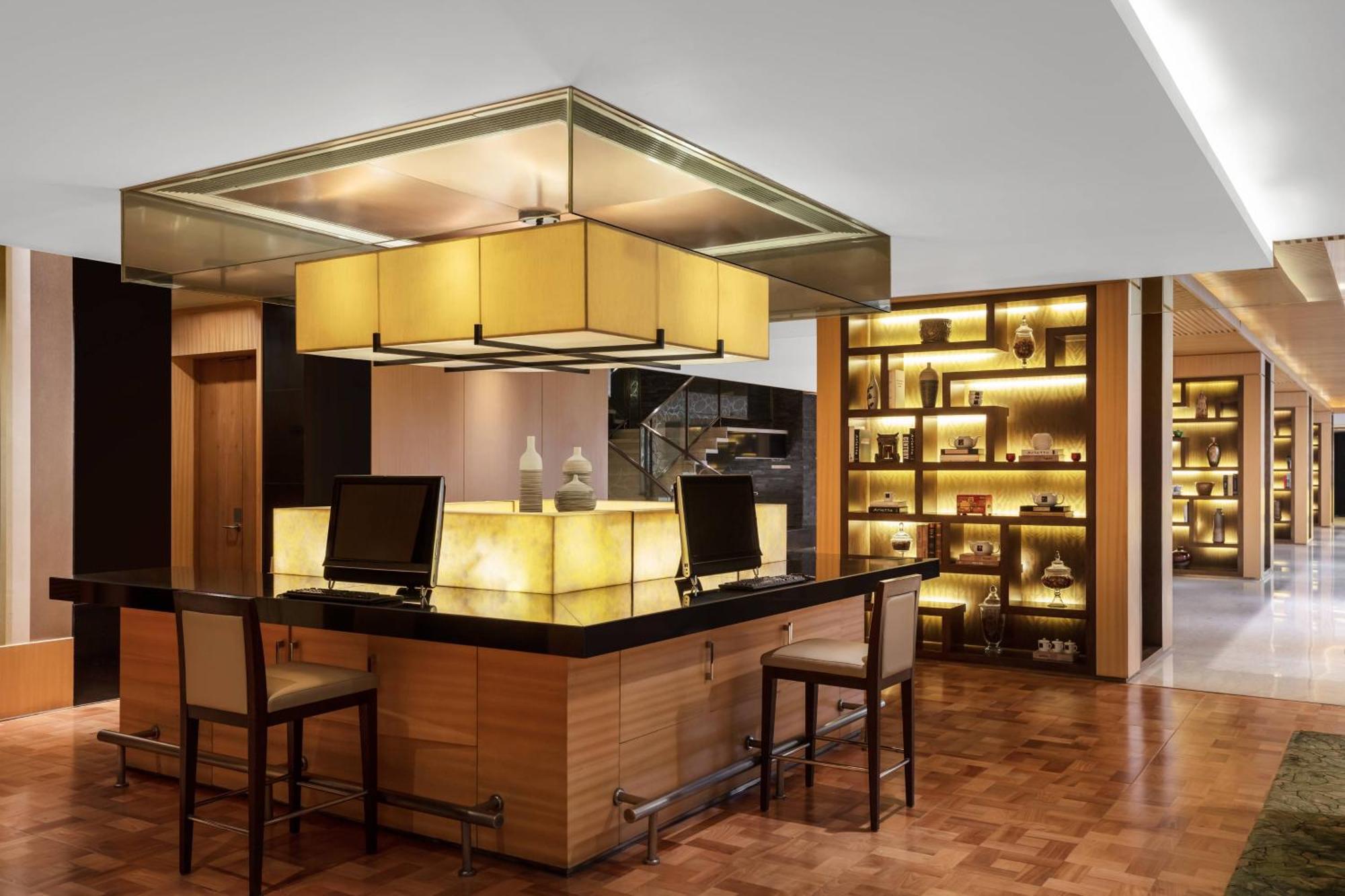 Courtyard By Marriott Отель 4*
